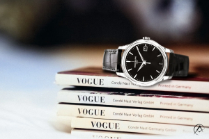 Patek Philippe Calatrava, 18K White Gold, Black Dial, 39 mm