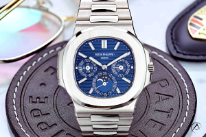 Patek Philippe Nautilus, Perpetual Calendar, 18K White Gold, Blue Dial