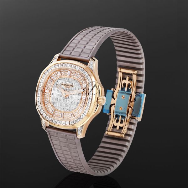 Patek Philippe Aquanaut 5062 450R Stainless Steel Green Dial 30 mm