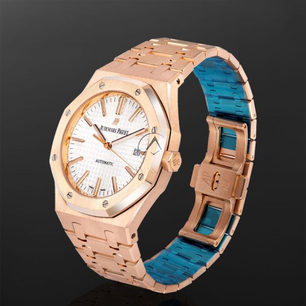 Audemars Piguet Royal Oak 15400OR.OO.1220OR.02 18K Rose Gold
