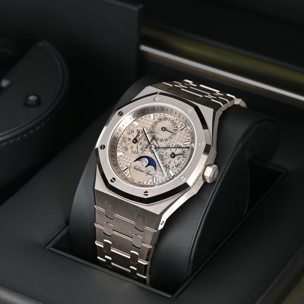 Audemars Piguet Royal Oak 26674SG, 