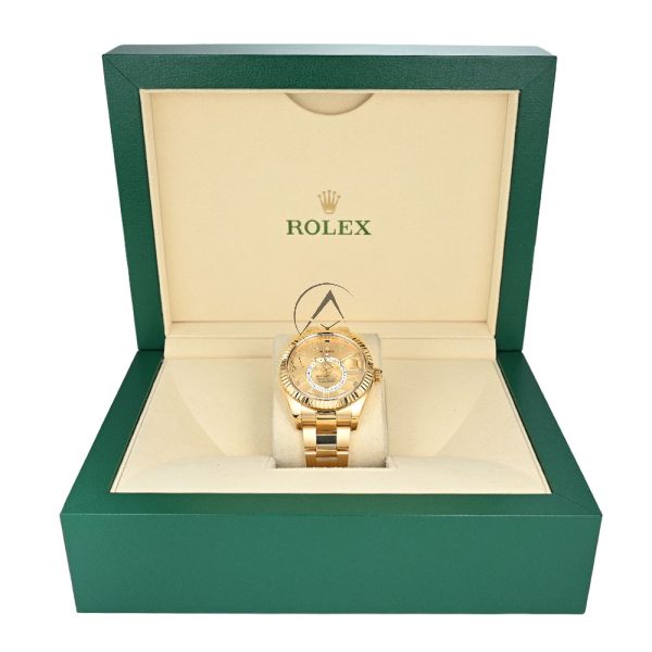 Rolex Sky-Dweller 326938, 18K Yellow Gold, Champagne Arabic Dial