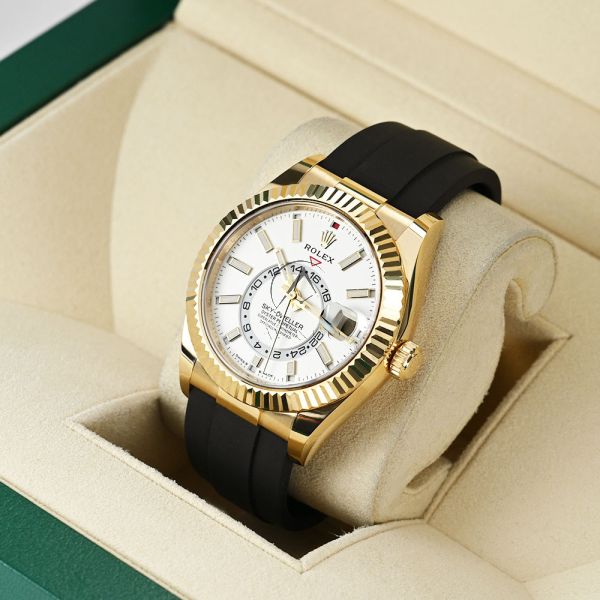 【白金】 Rolex Sky-Dweller 336238, 18K Yellow Gold, White Index Dial