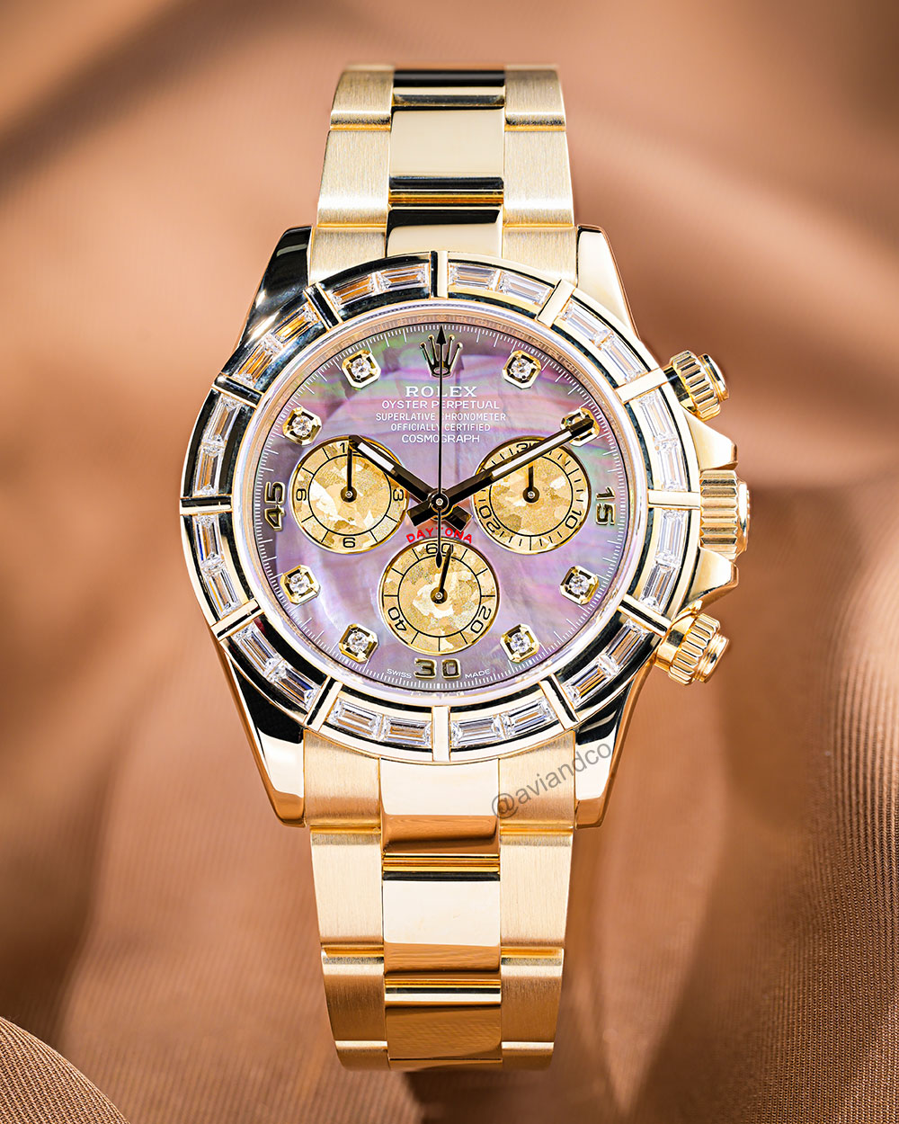 Rolex Cosmograph Daytona, 18K Yellow Gold, MOP Dial