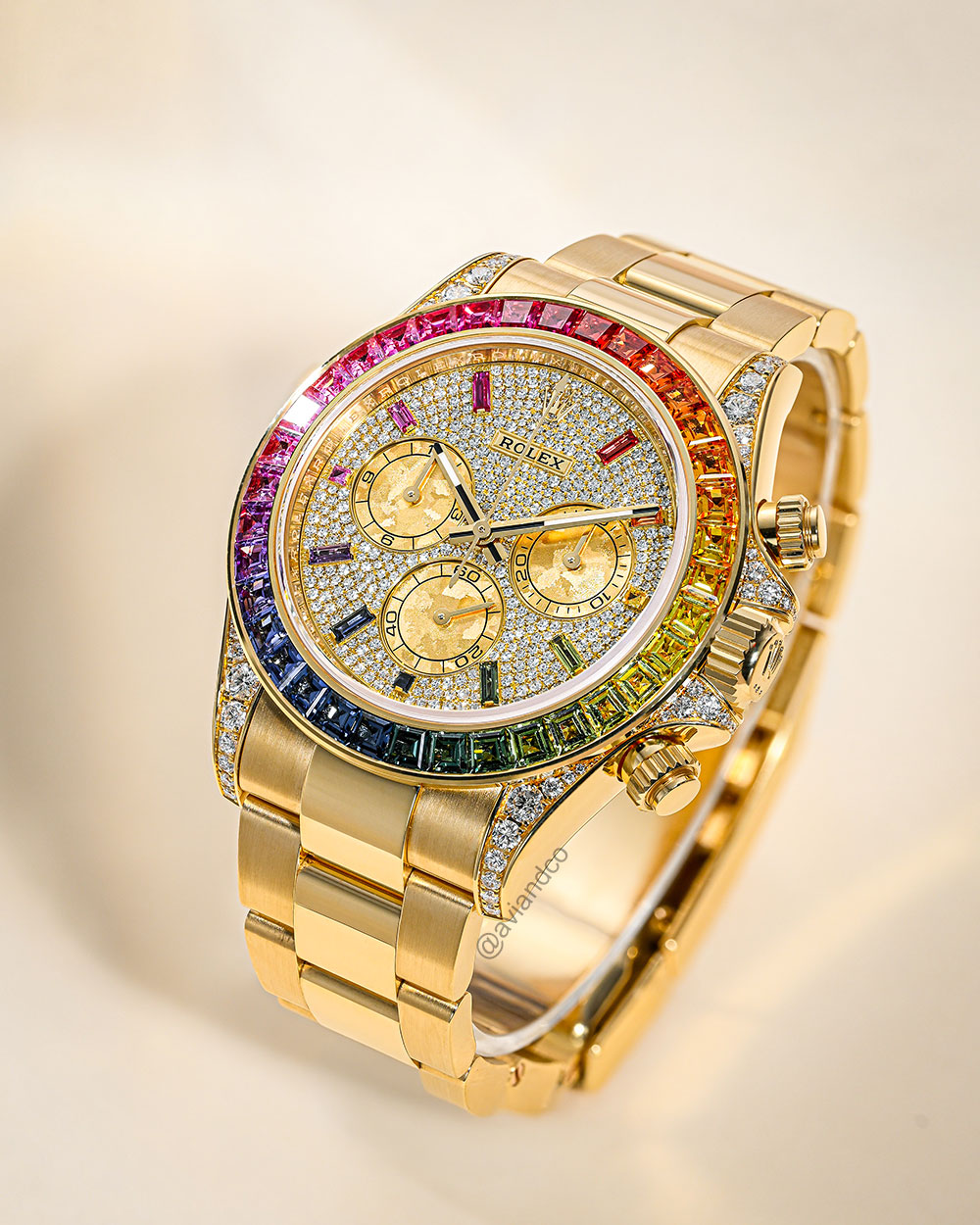 Rolex Daytona, Sapphire Rainbow Bezel, 18K Yellow Gold, Diamond Pave Dial, 40 mm