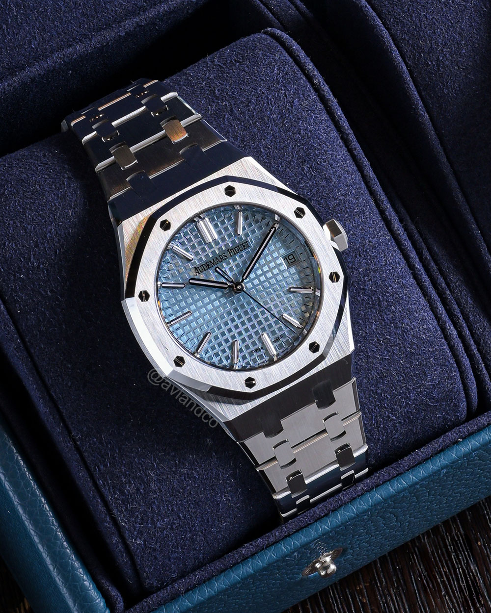 Audemars Piguet Royal Oak, 18K White Gold, Ice Blue Dial