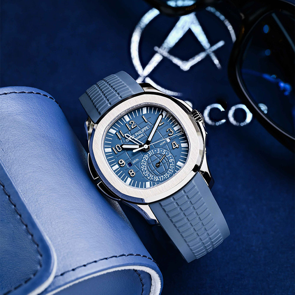 Patek Philippe Aquanaut, 18K White Gold, Opaline Blue-Grey Dial