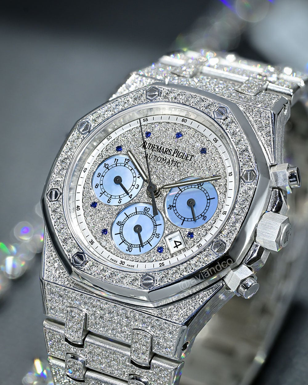 Audemars Piguet Royal Oak, 18K White Gold, Pave Diamond Dial, 39 mm