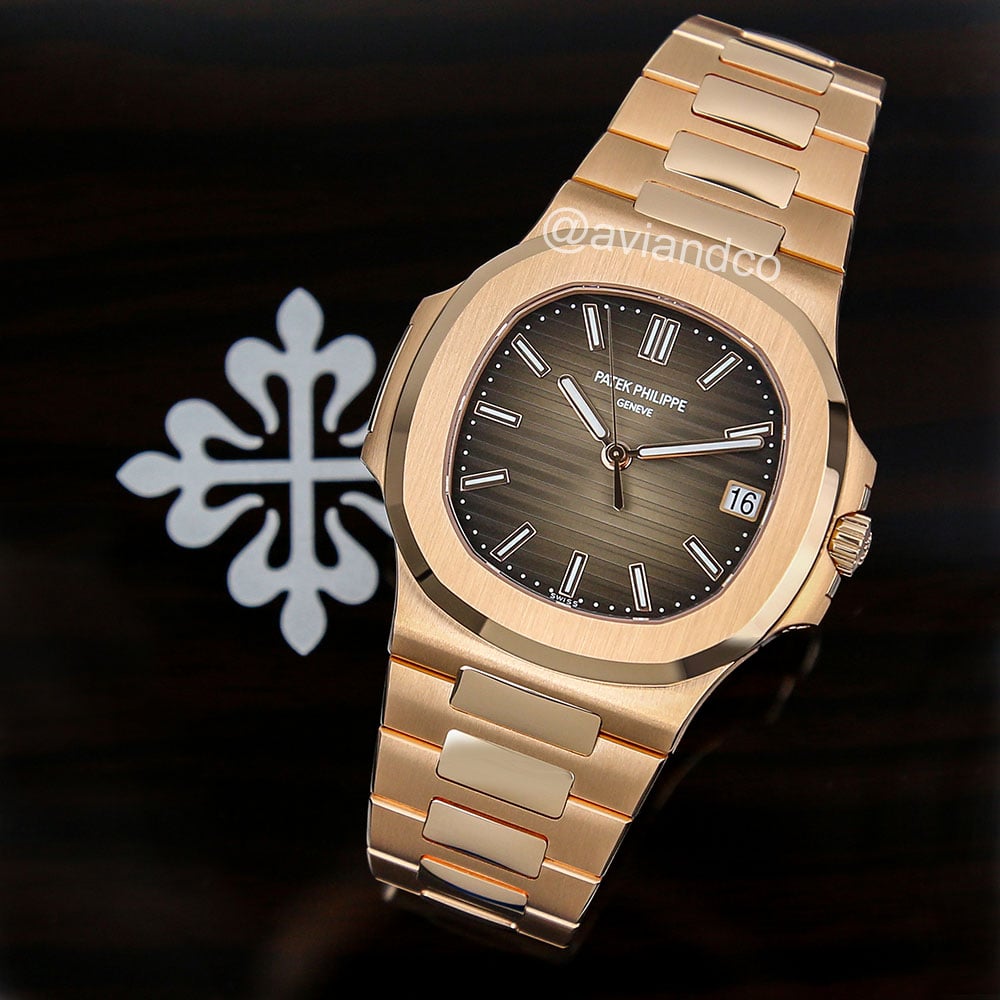 Patek Philippe Nautilus, 18K rose gold, brown dial, 40 mm 