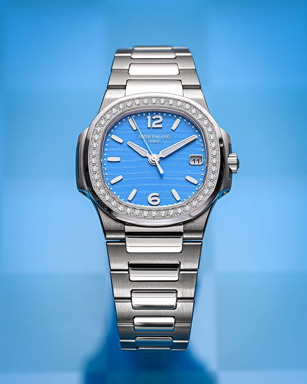 Patek Philippe Nautilus, 18K White Gold, Diamond Bezel, Azure Blue Wave Dial