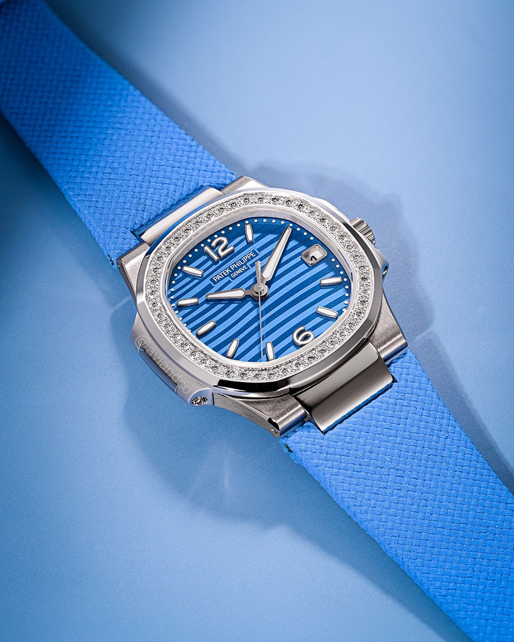 Patek Philippe Nautilus, 18K White Gold, Azure Blue Dial, 32 mm