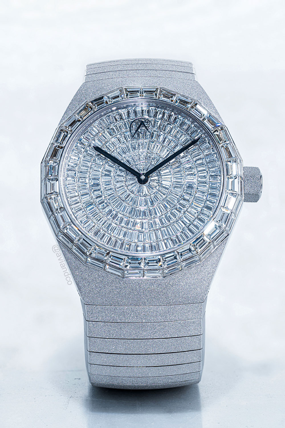 Avi & Co. Frosted Collection AH17, 18K White Gold, Diamond Dial, 44 mm