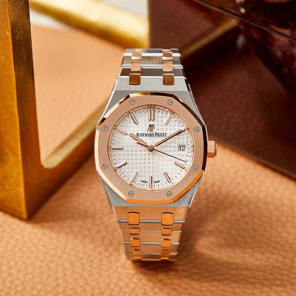 Audemars Piguet Royal Oak, Stainless Steel & 18K Rose Gold, 35 mm