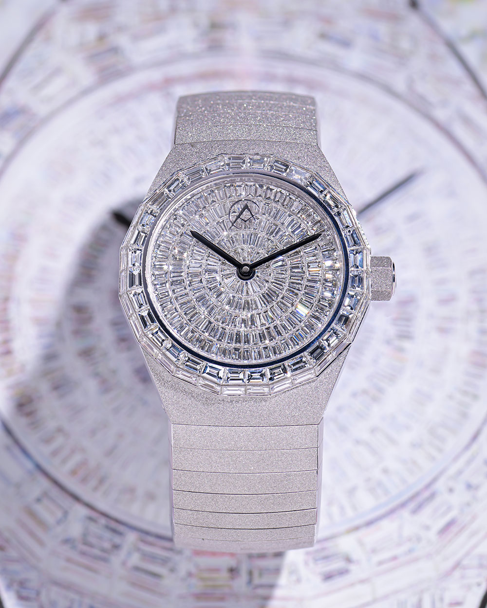 Avi & Co. Frosted Collection AH10, 18K white gold, 40 mm