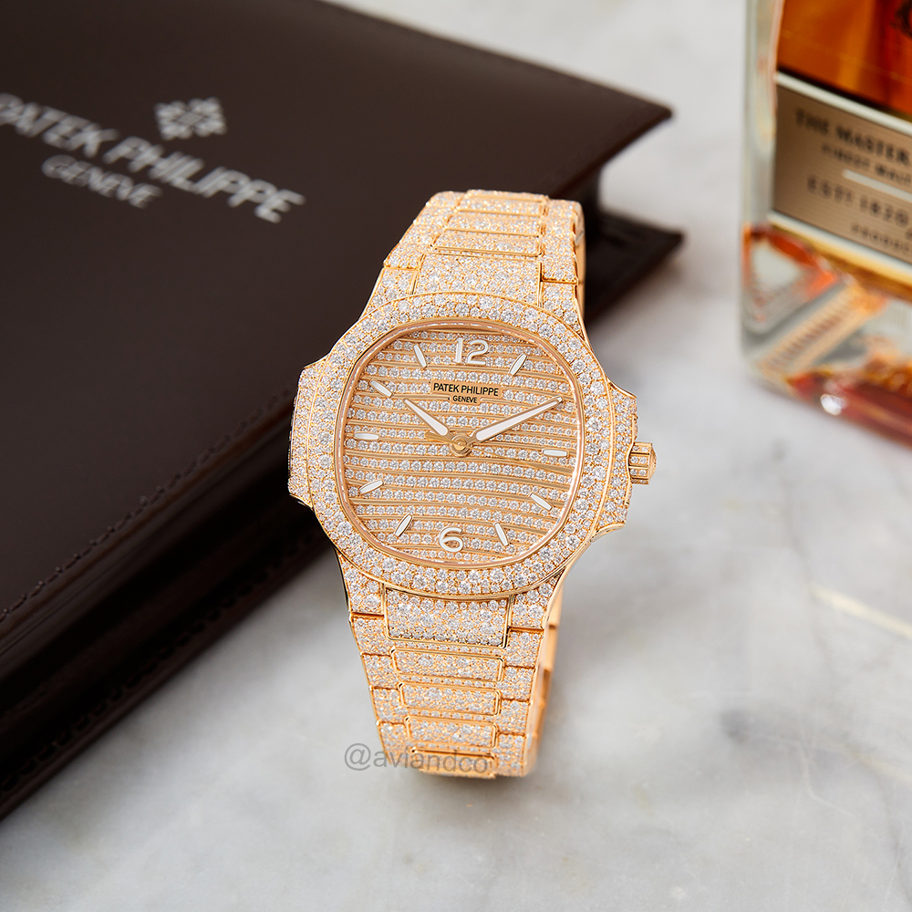 Patek Philippe Nautilus 7118/1450R-001, 18K rose gold