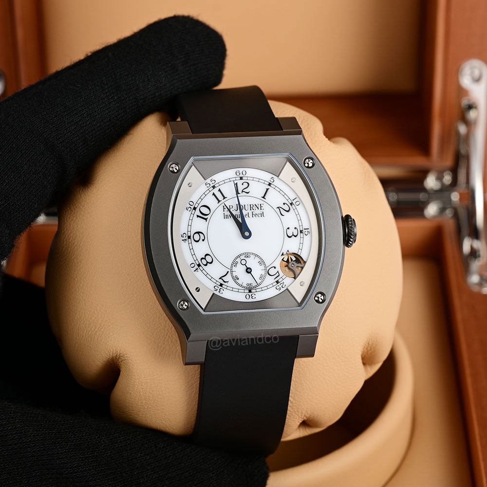F.P. Journe Elegante, Titalyt, Titanium, Luminescent White Dial, Grey Rubber Bracelet
