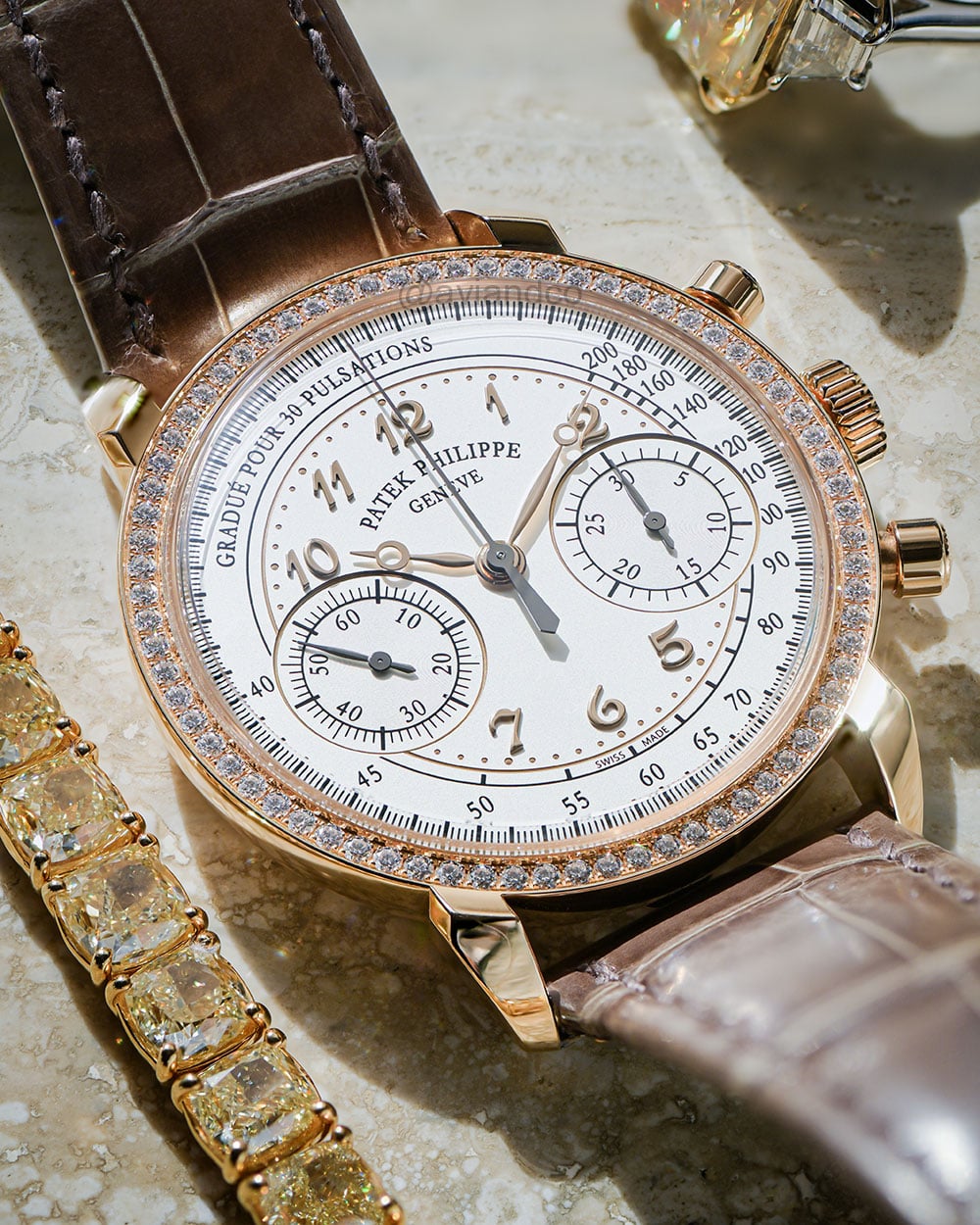 Patek Philippe Complications Chronograph, 18K rose gold, diamond bezel