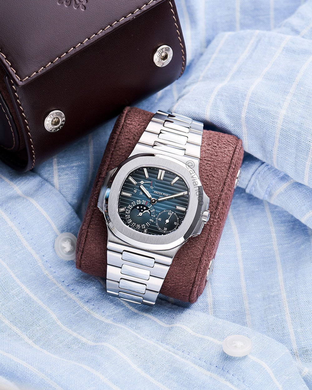 Patek Philippe Nautilus, Moonphase, Stainless Steel, Blue Dial, 40 mm