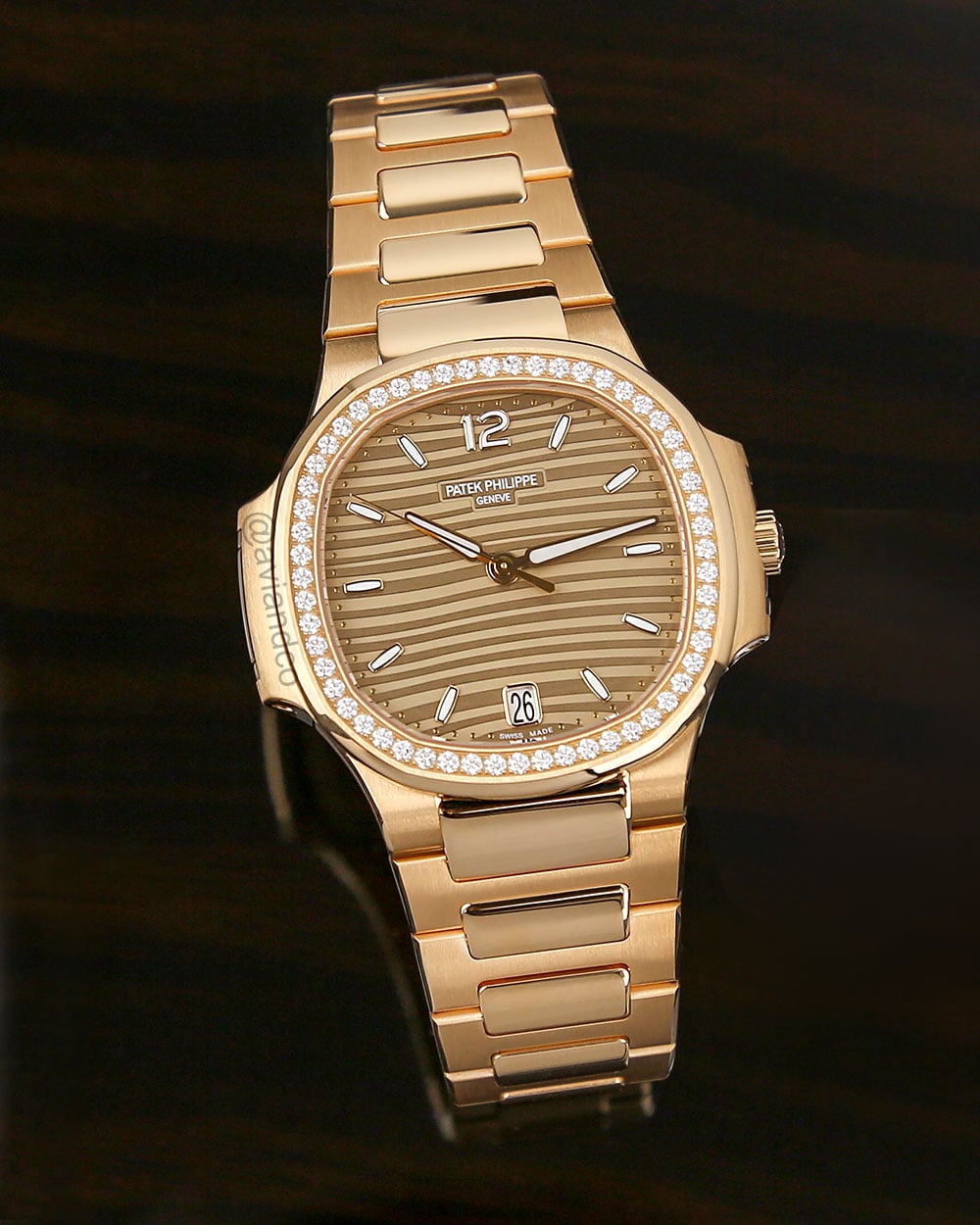 Patek Philippe Nautilus, 18K Rose Gold, Golden Brown Opaline Dial