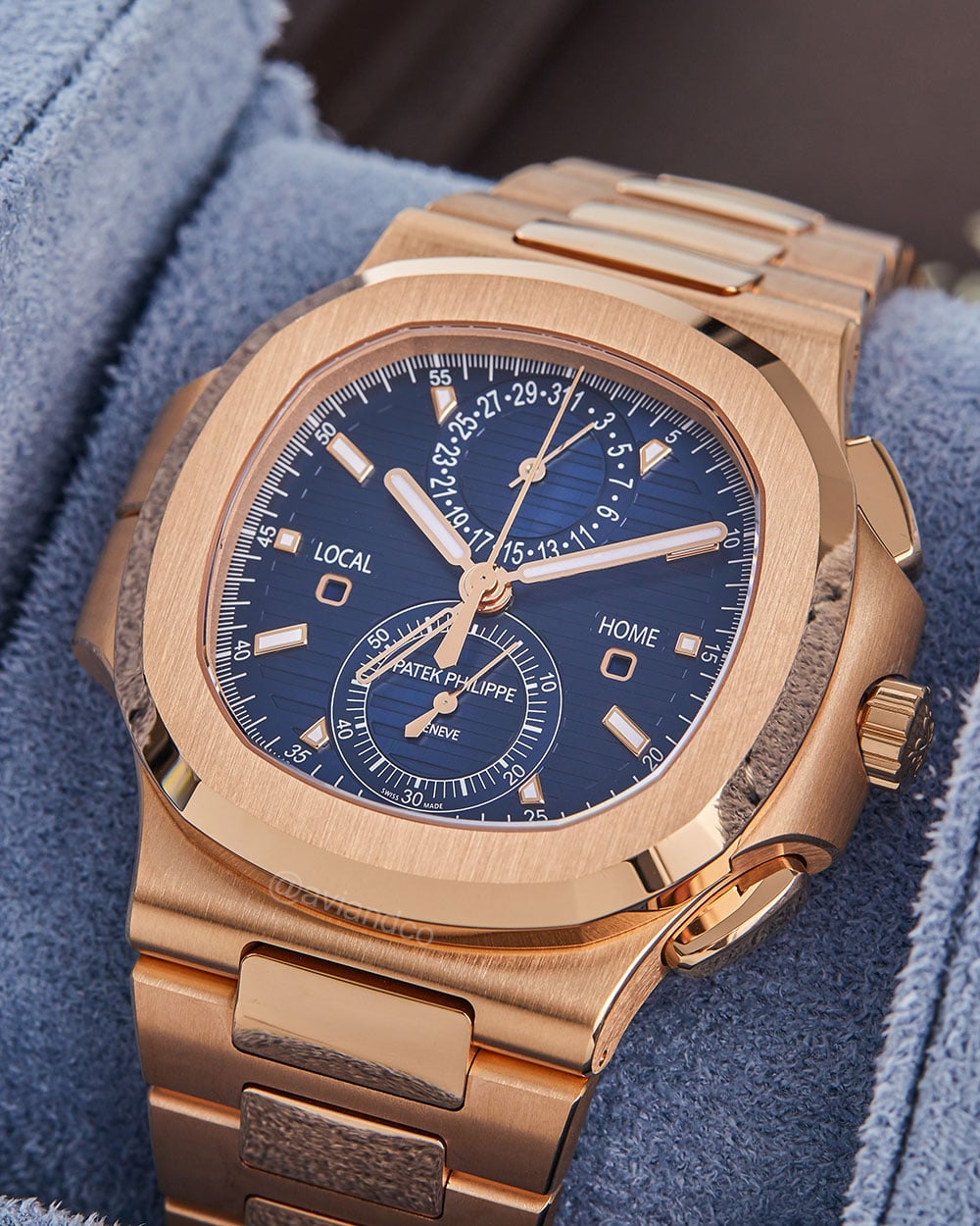 Patek Philippe Nautilus, 18K Rose Gold, Blue Index Dial, 40 mm