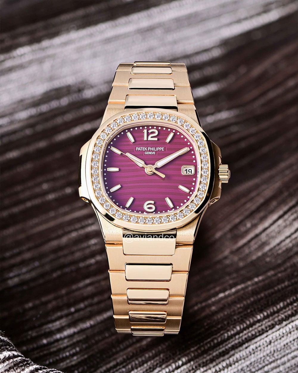 Patek Philippe Nautilus, 18K Rose Gold, Diamond Bezel, Purple Dial