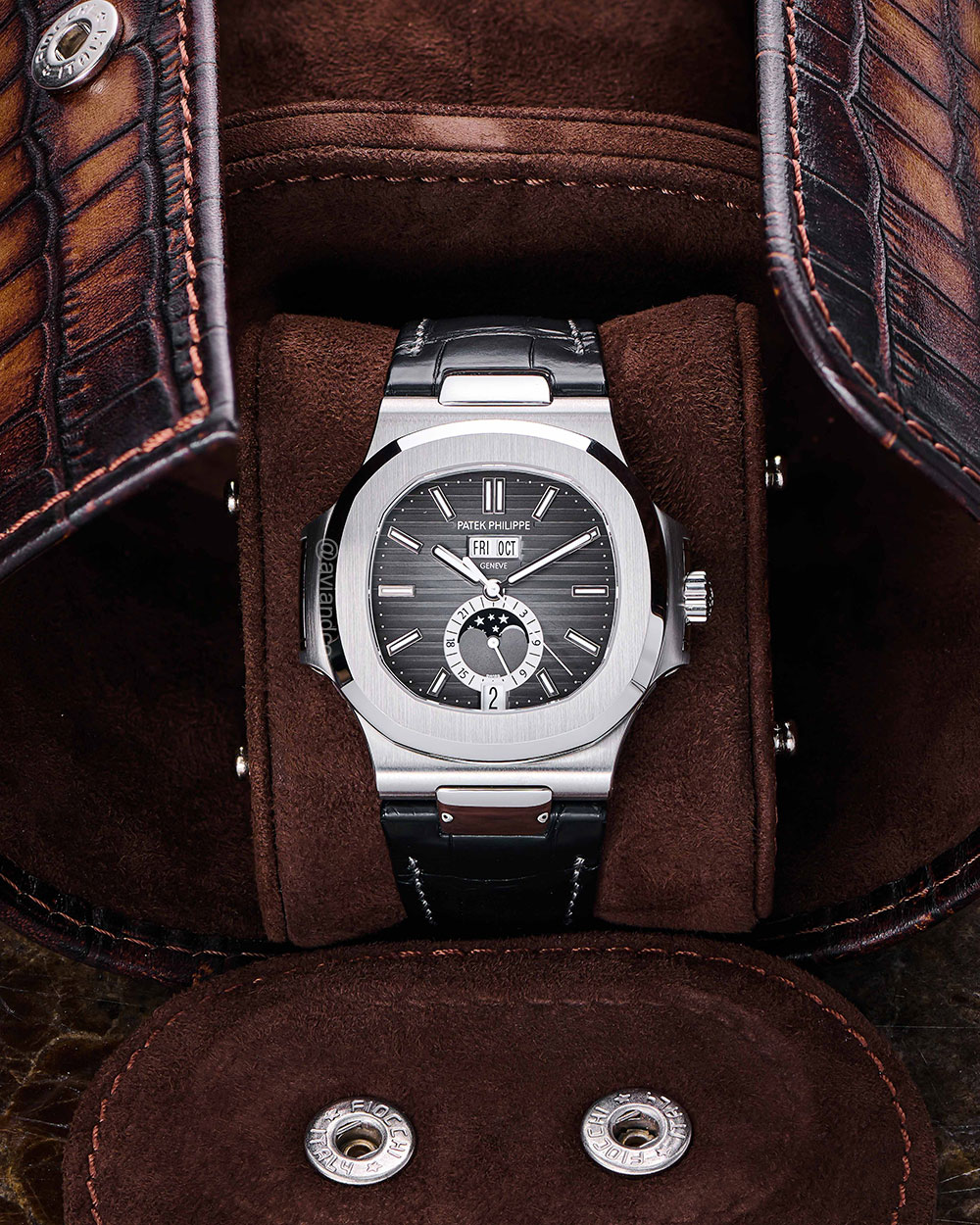 Patek Philippe Nautilus Leather Strap 5726/1A, Moonphase, Steel, Black Index Dial, 40 mm