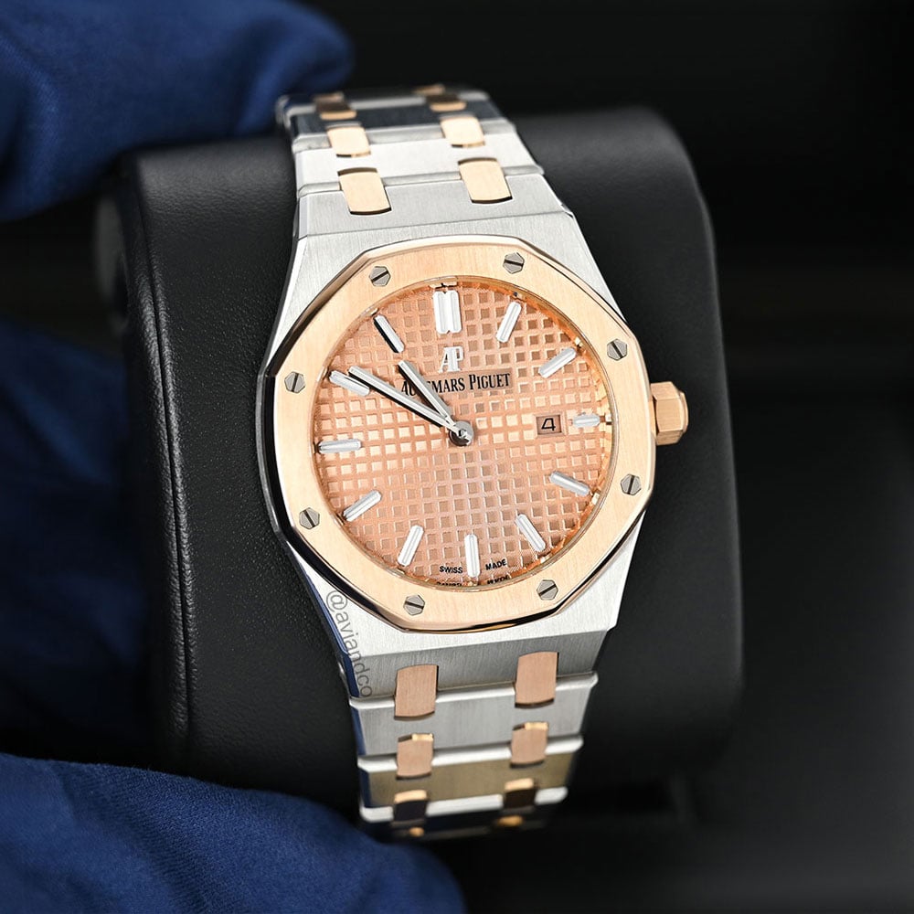 Audemars Piguet Royal Oak, Stainless Steel and 18K Rose Gold, 35 mm