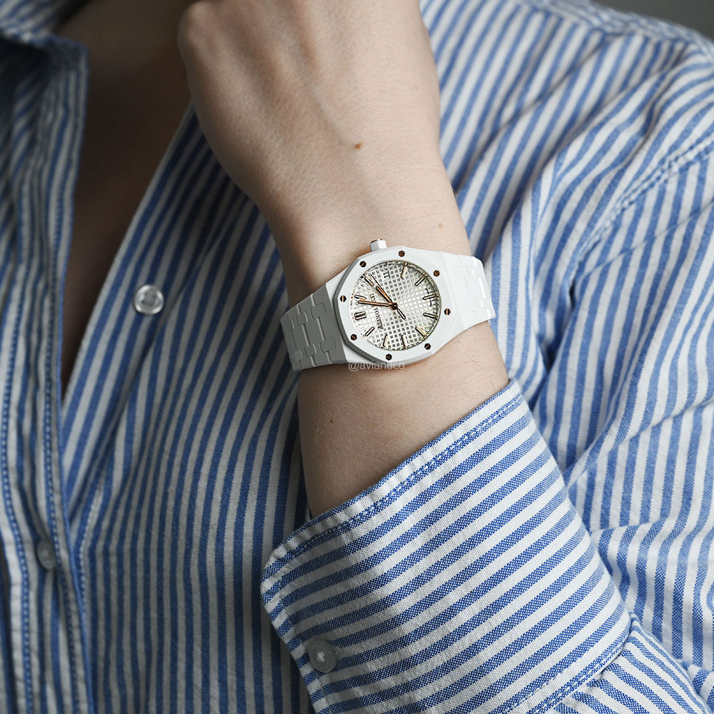 Audemars Piguet Royal Oak, White Ceramic, Silver Dial, 34 mm
