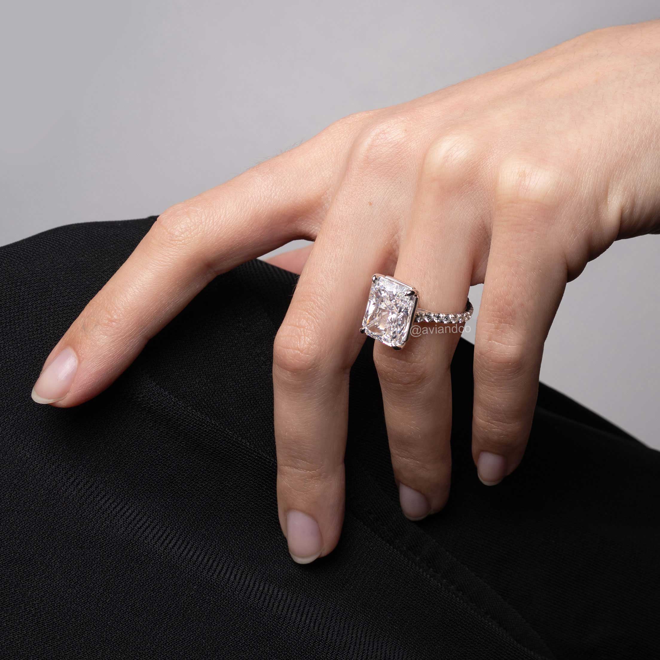 Shop for diamonds in every cut and style at Avi & Co.