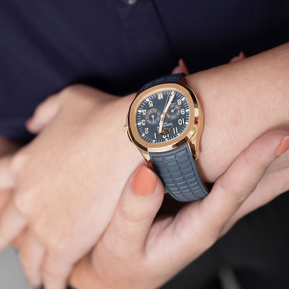Patek Philippe Aquanaut, Annual Calendar, 18K rose gold