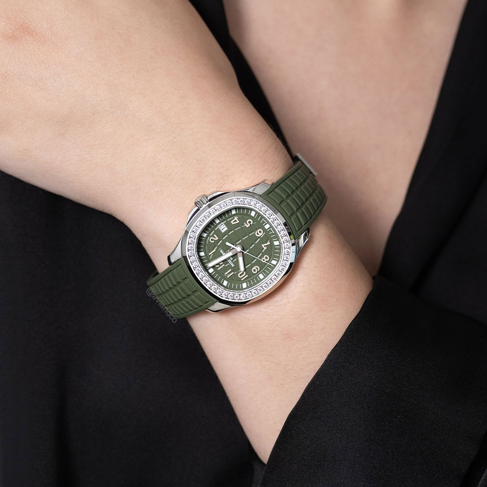 Patek Philippe Aquanaut, Stainless Steel, Diamond Bezel, Green Arabic Dial