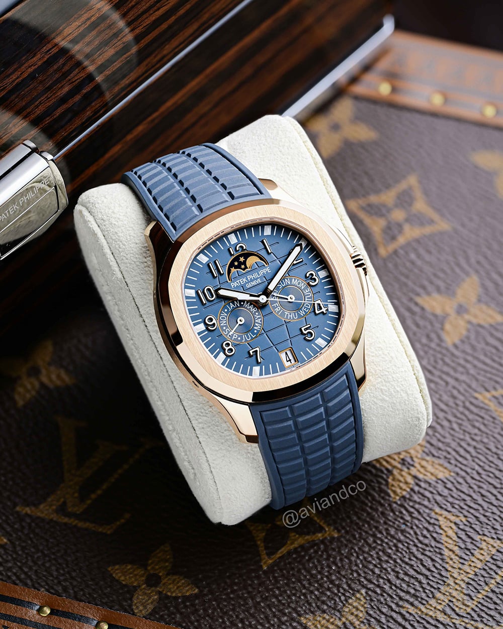 Patek Philippe Aquanaut, 18K Rose Gold, Blue Dial, 40 mm