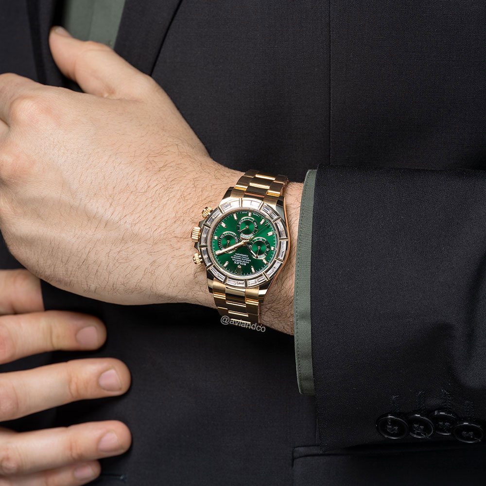 Rolex Daytona, 18K Yellow Gold, Green Index Dial, Oyster Bracelet, 40 mm